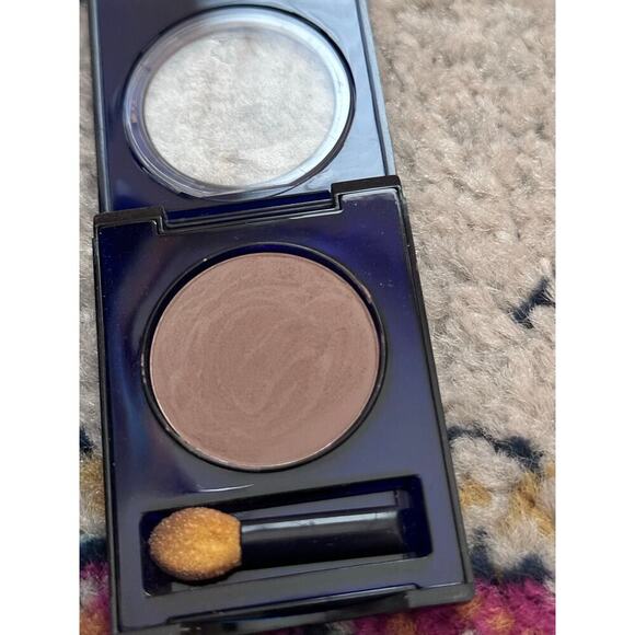 Estée Lauder Compact Disc Eyeshadow Neutral 2.1 81 - Picture 2 of 3